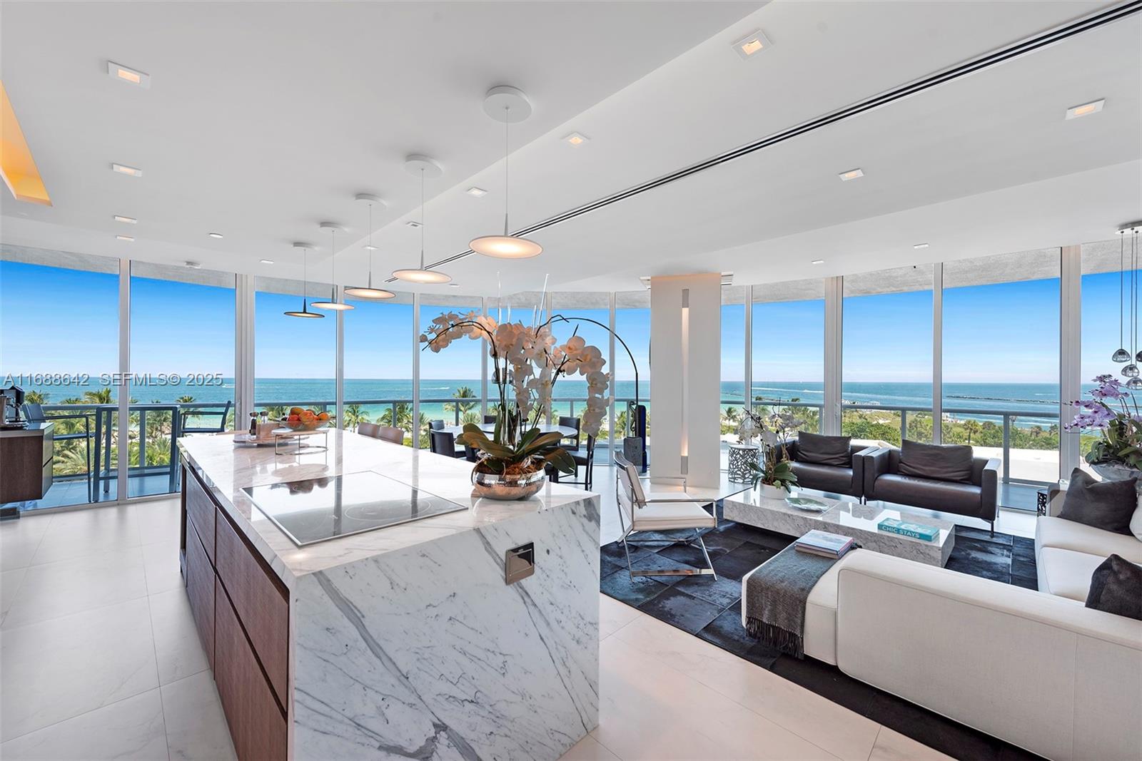 100 Pointe Dr #706 in Miami Beach