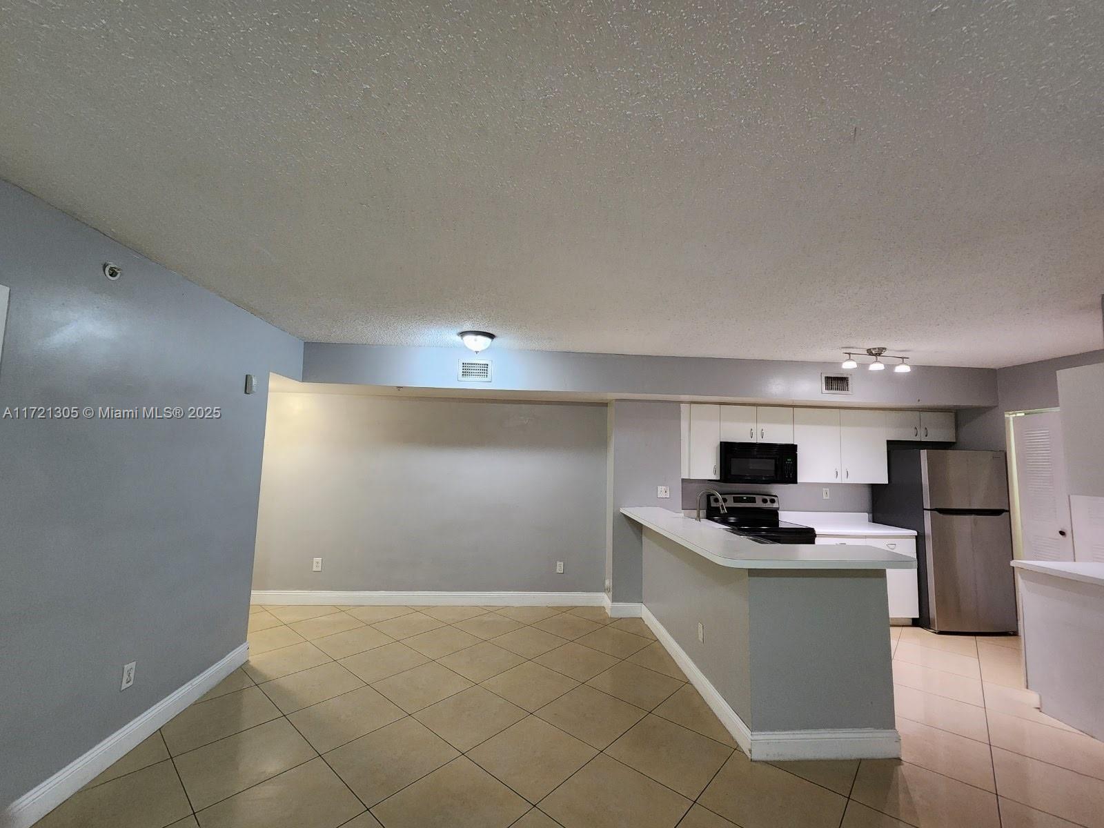 2600 University Dr #129 in Davie