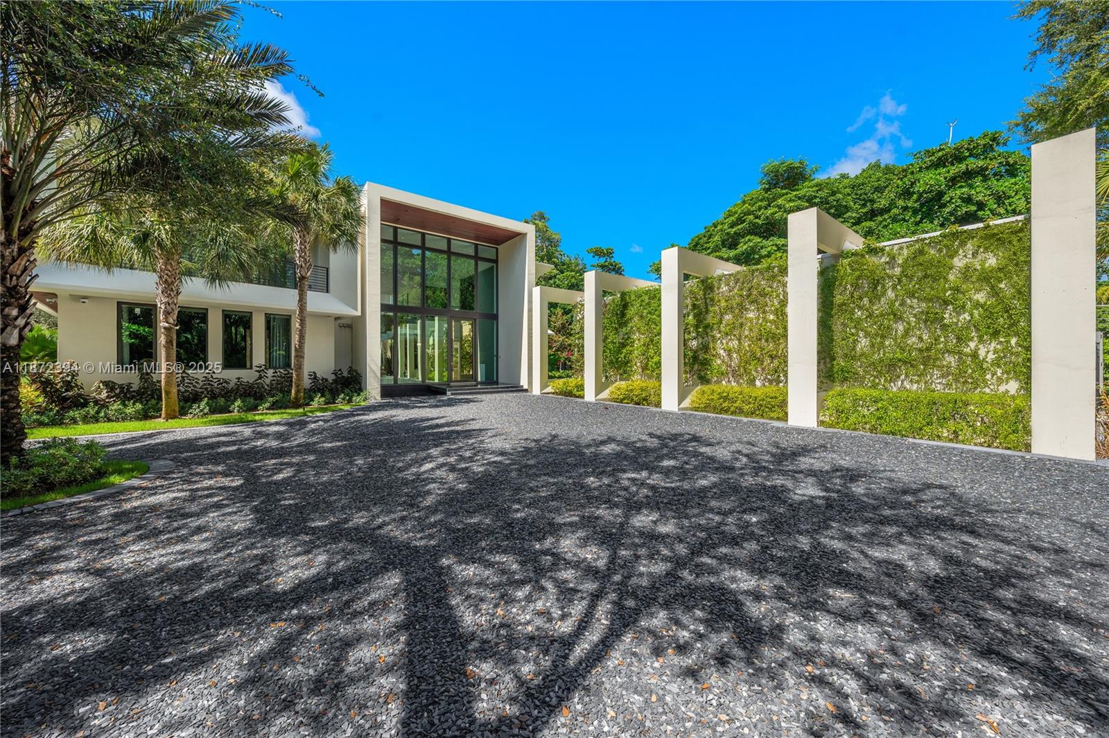 9440 Old Cutler Ln in Coral Gables