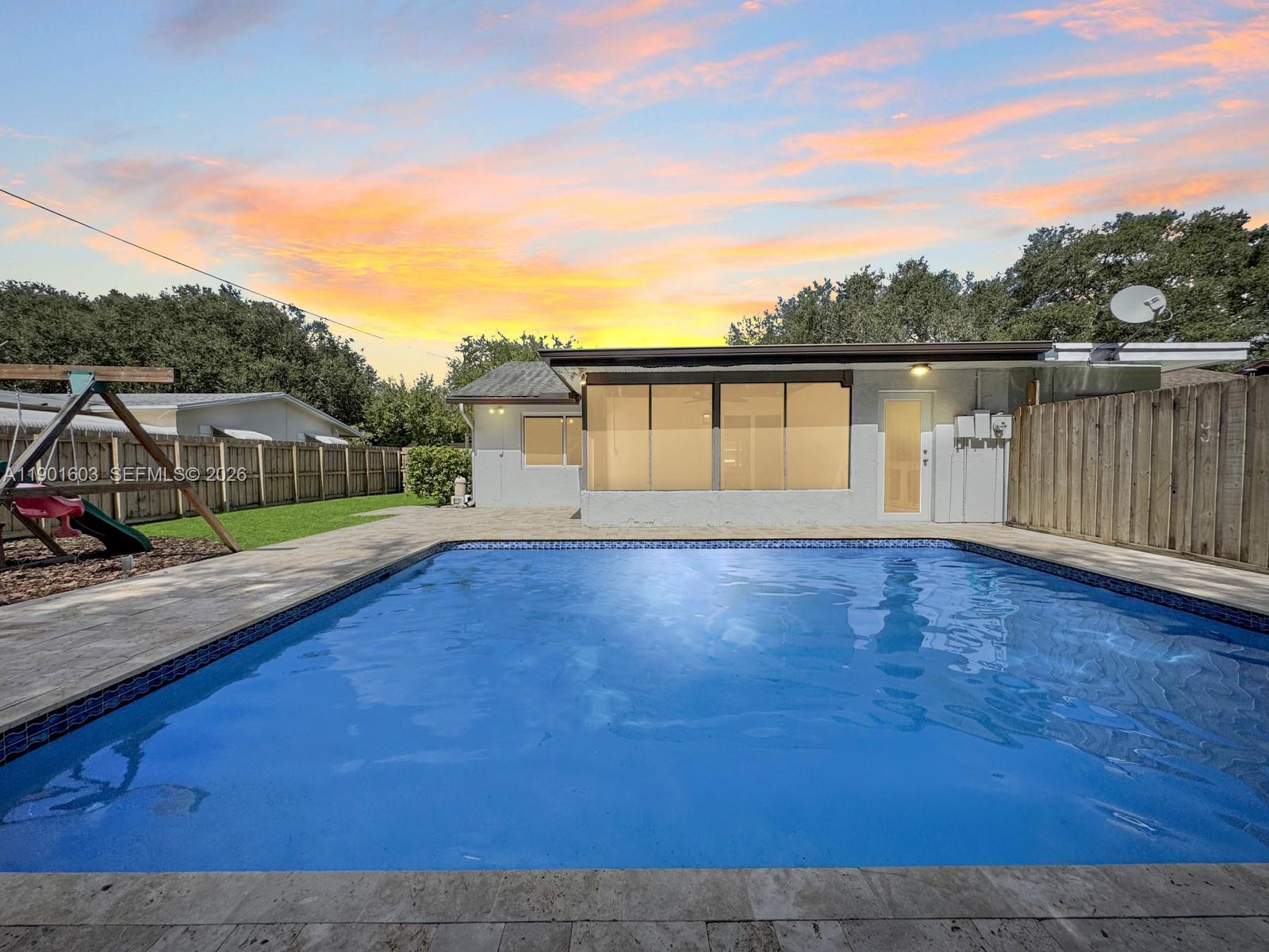 9424 52nd St in Cooper City