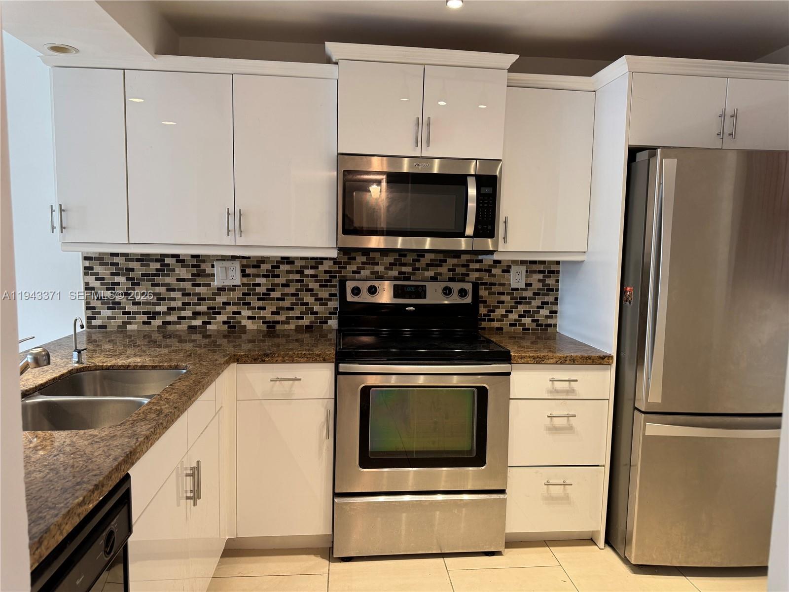 1831 Sabal Palm Dr #403 in Davie