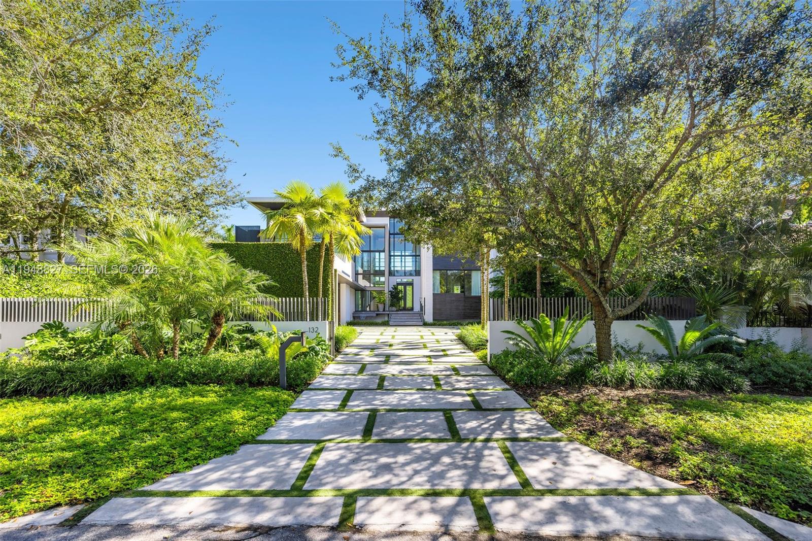 132 Paloma Dr in Coral Gables