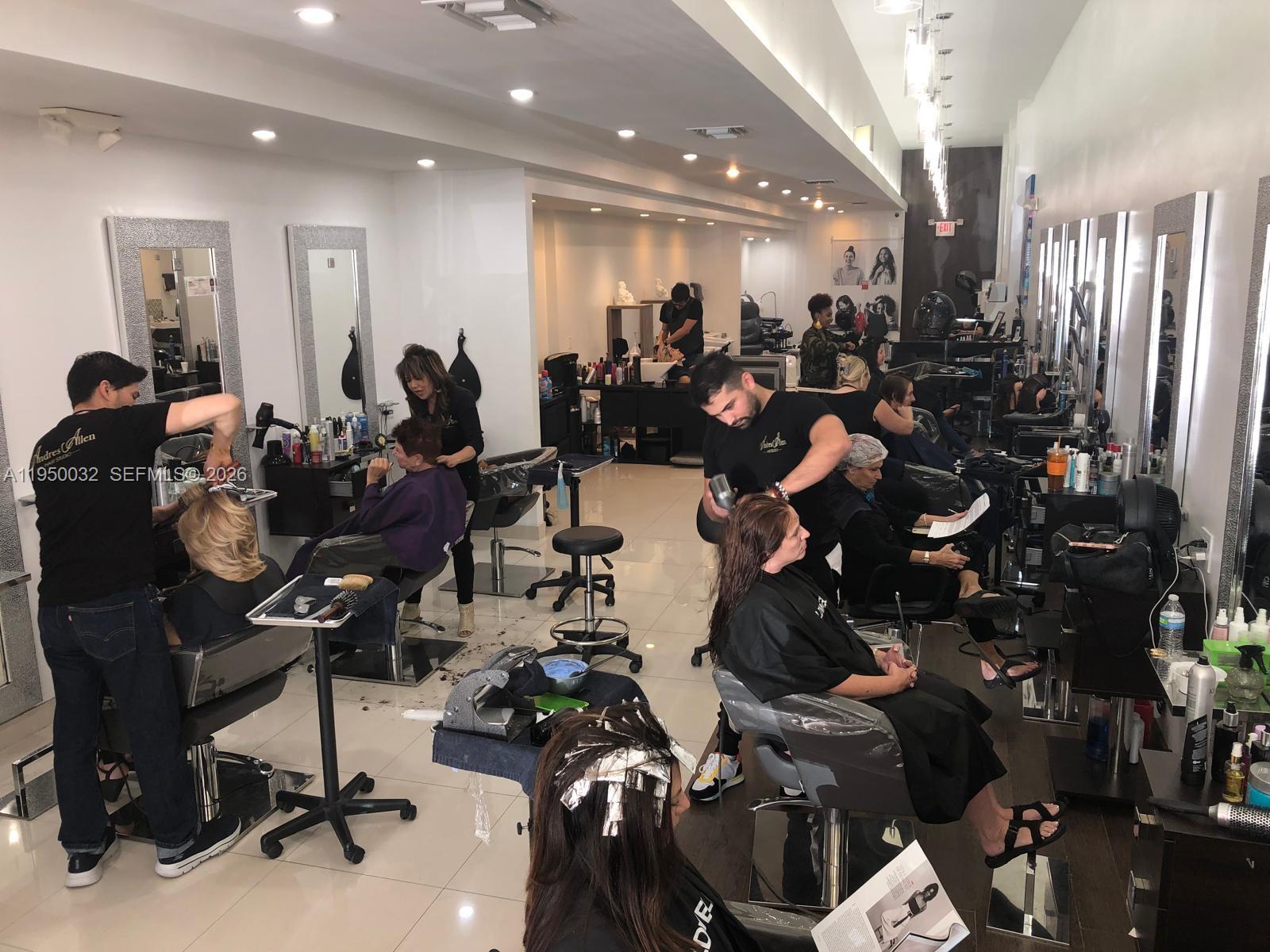 1913 Hollywood Blvd in Hollywood