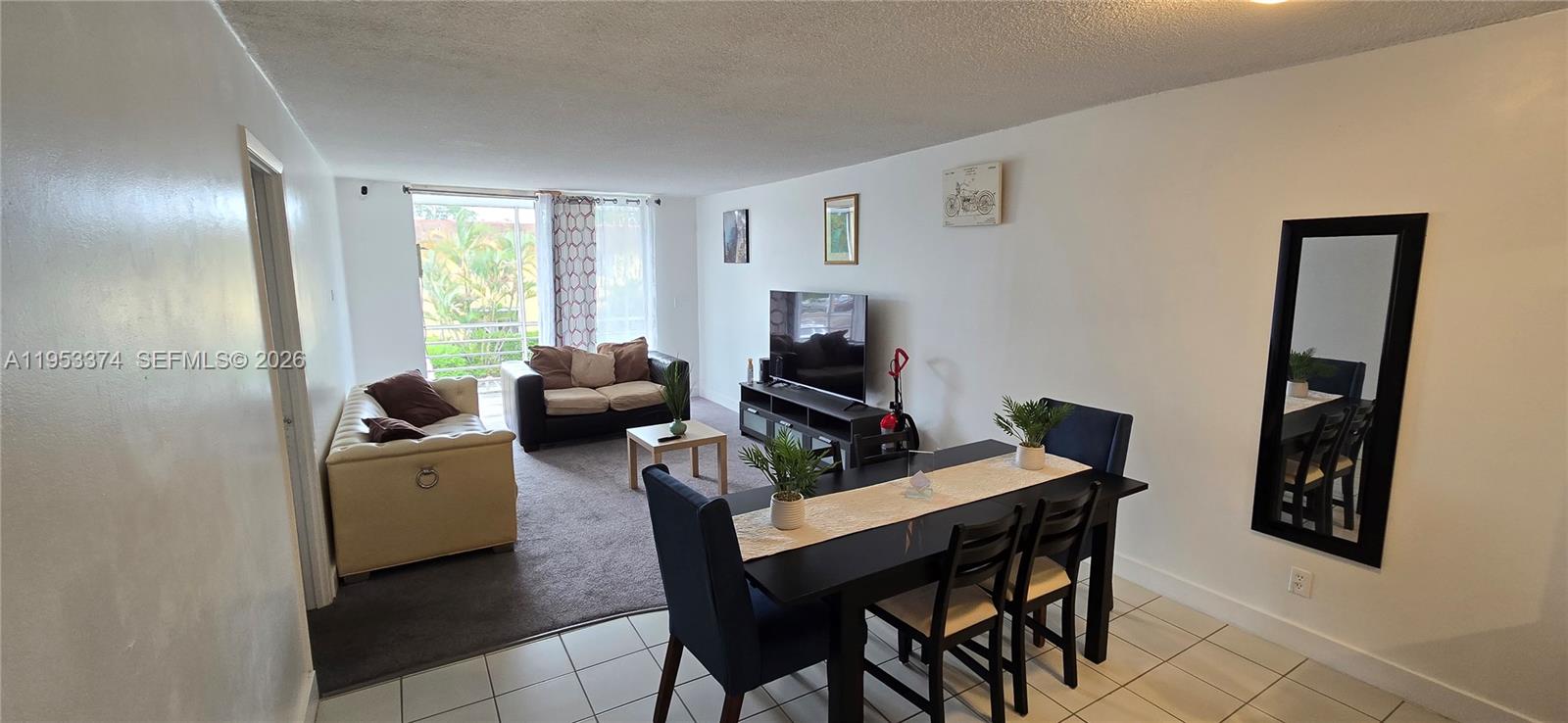 1830 Dixieanna St #203 in Hollywood