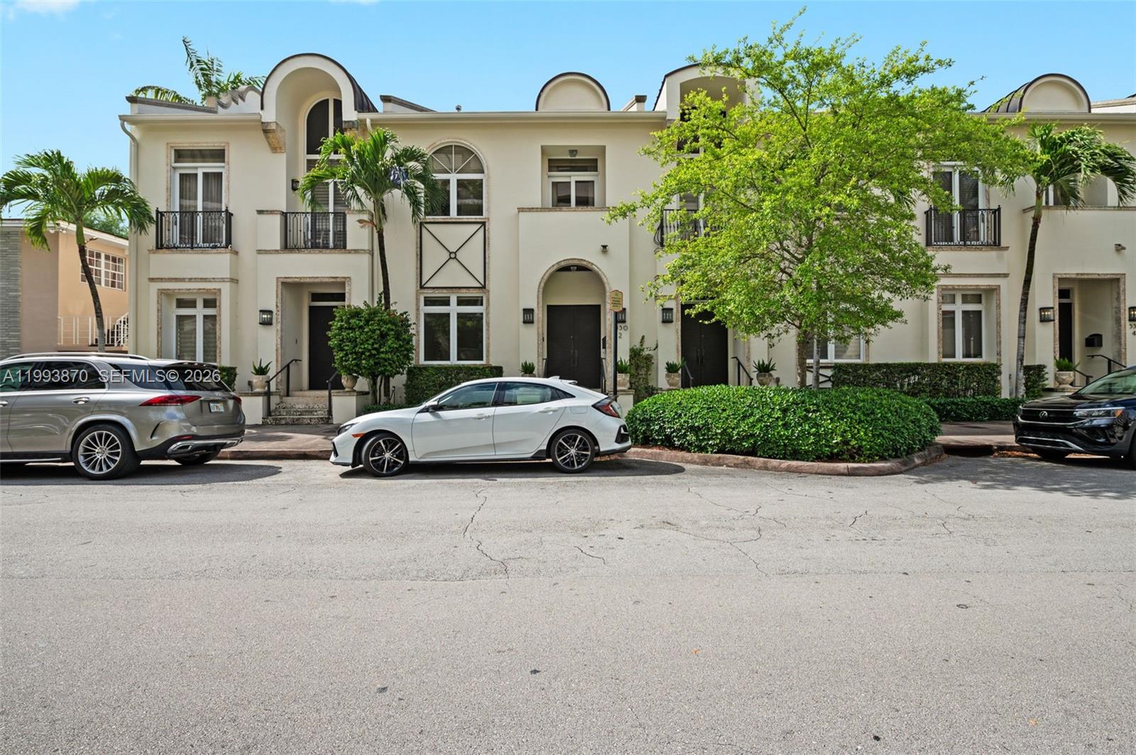 530 Valencia Ave #2 in Coral Gables
