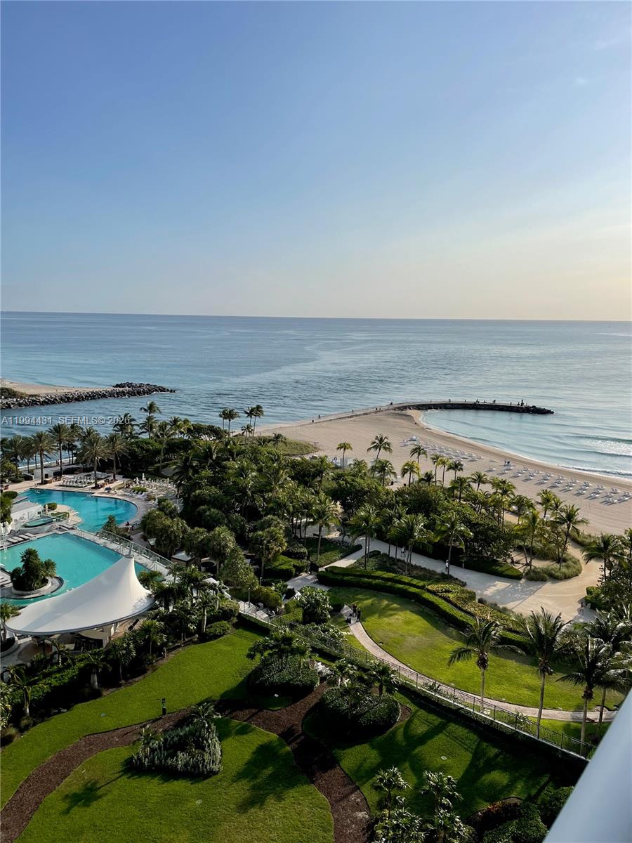 10275 Collins Ave #1004 in Bal Harbour
