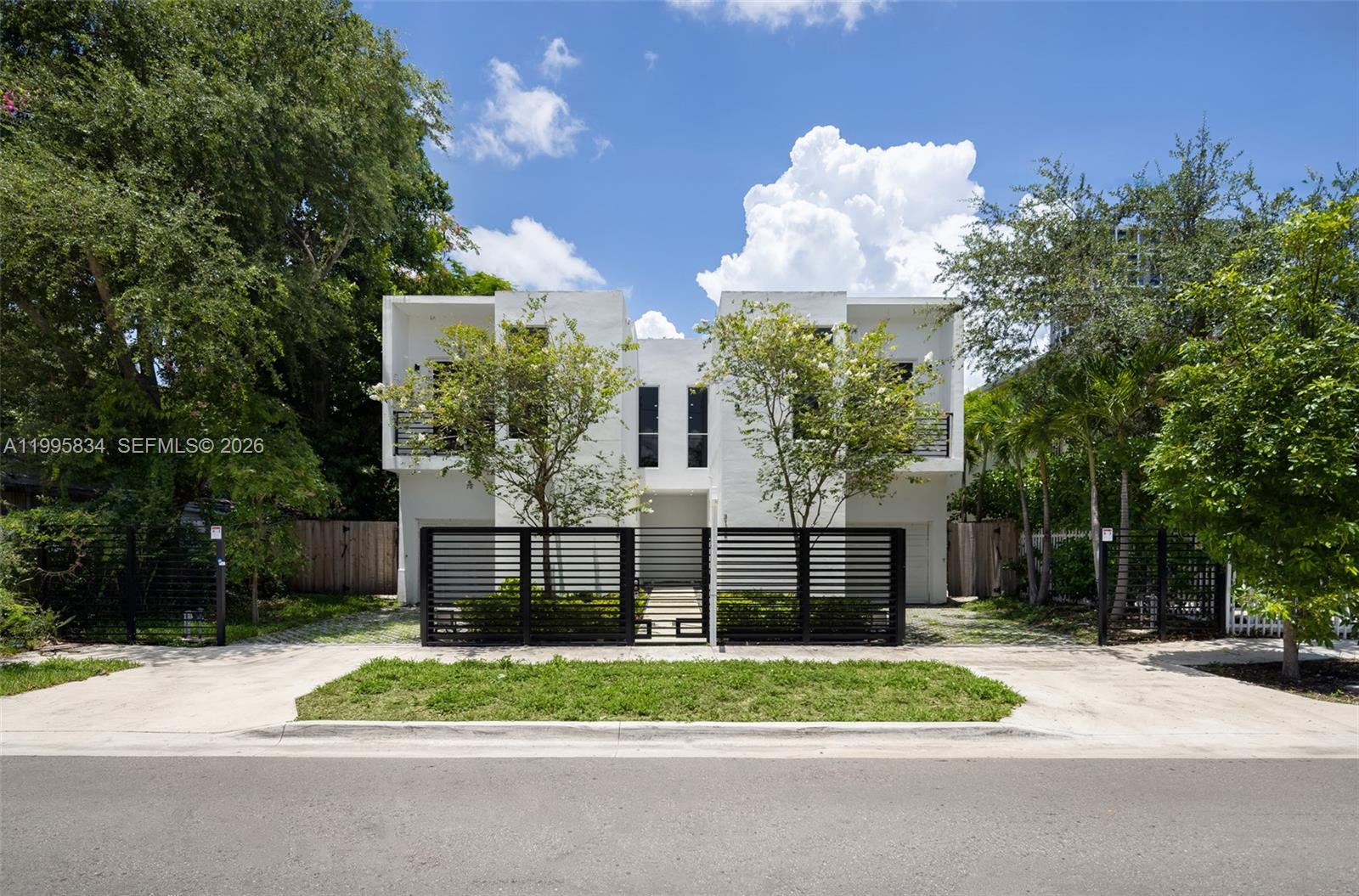 3164 Plaza St in Coconut Grove