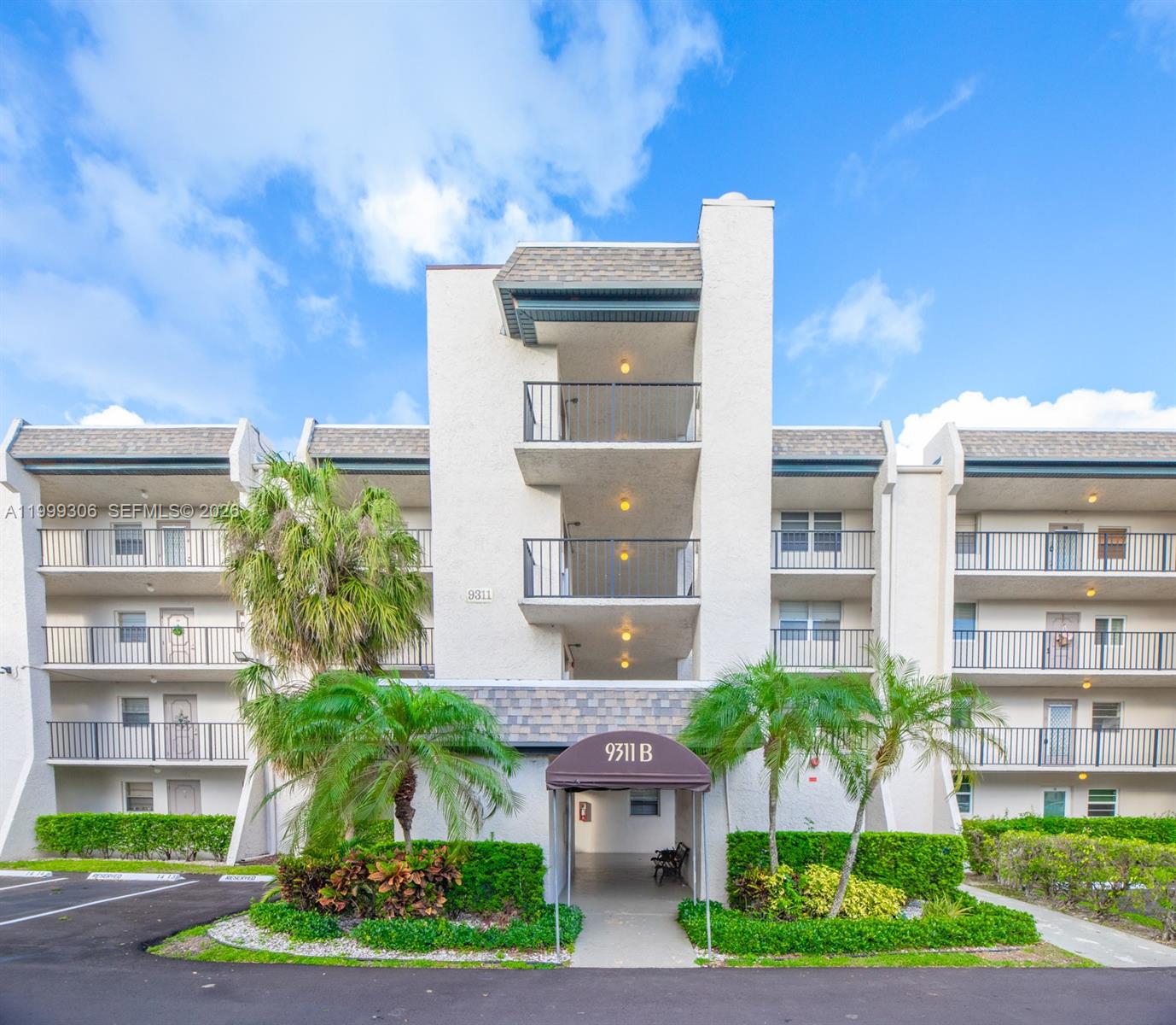 9311 Orange Grove Dr #211 in Davie