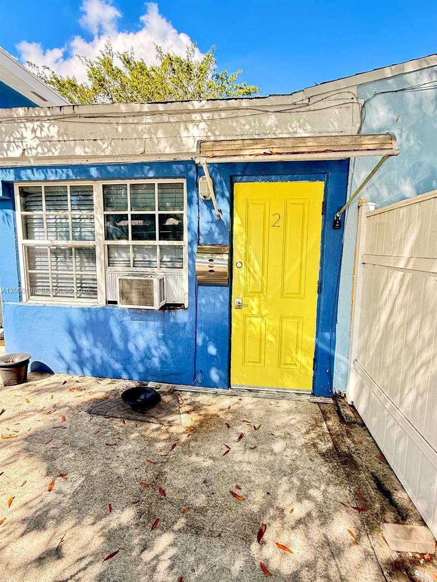 1151 18th St #2 in Fort Lauderdale